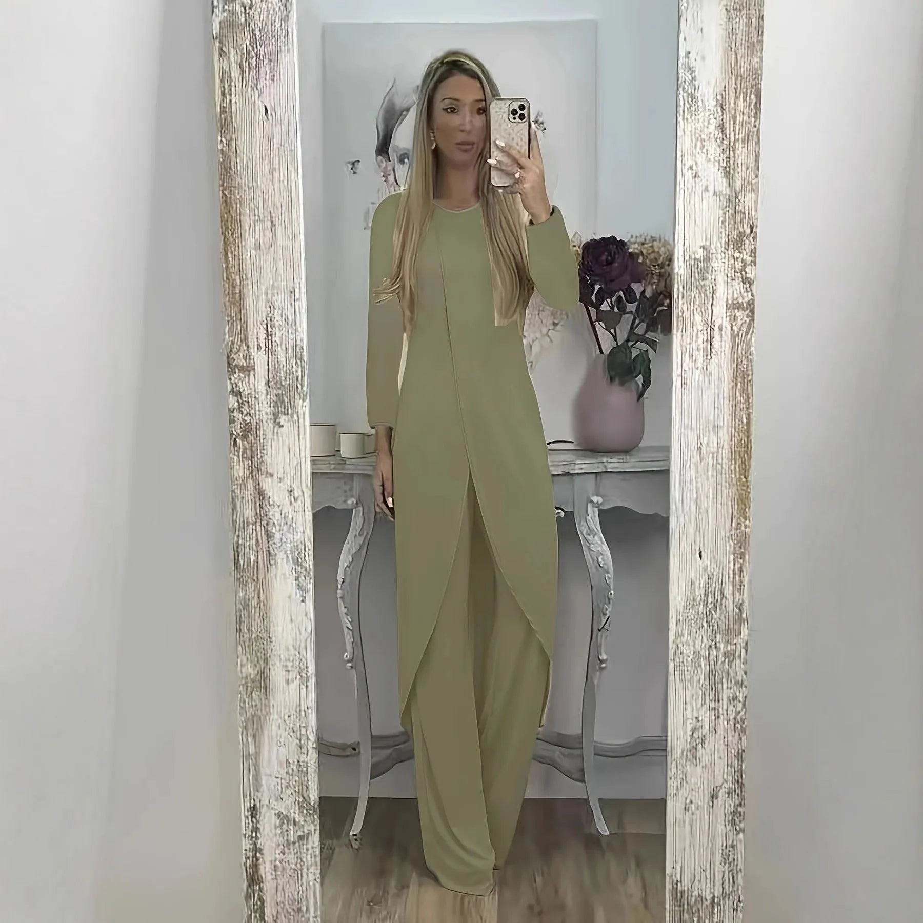 Casual loose-fit two-piece set with a round neck long sleeve top and matching trousers in khaki colour.