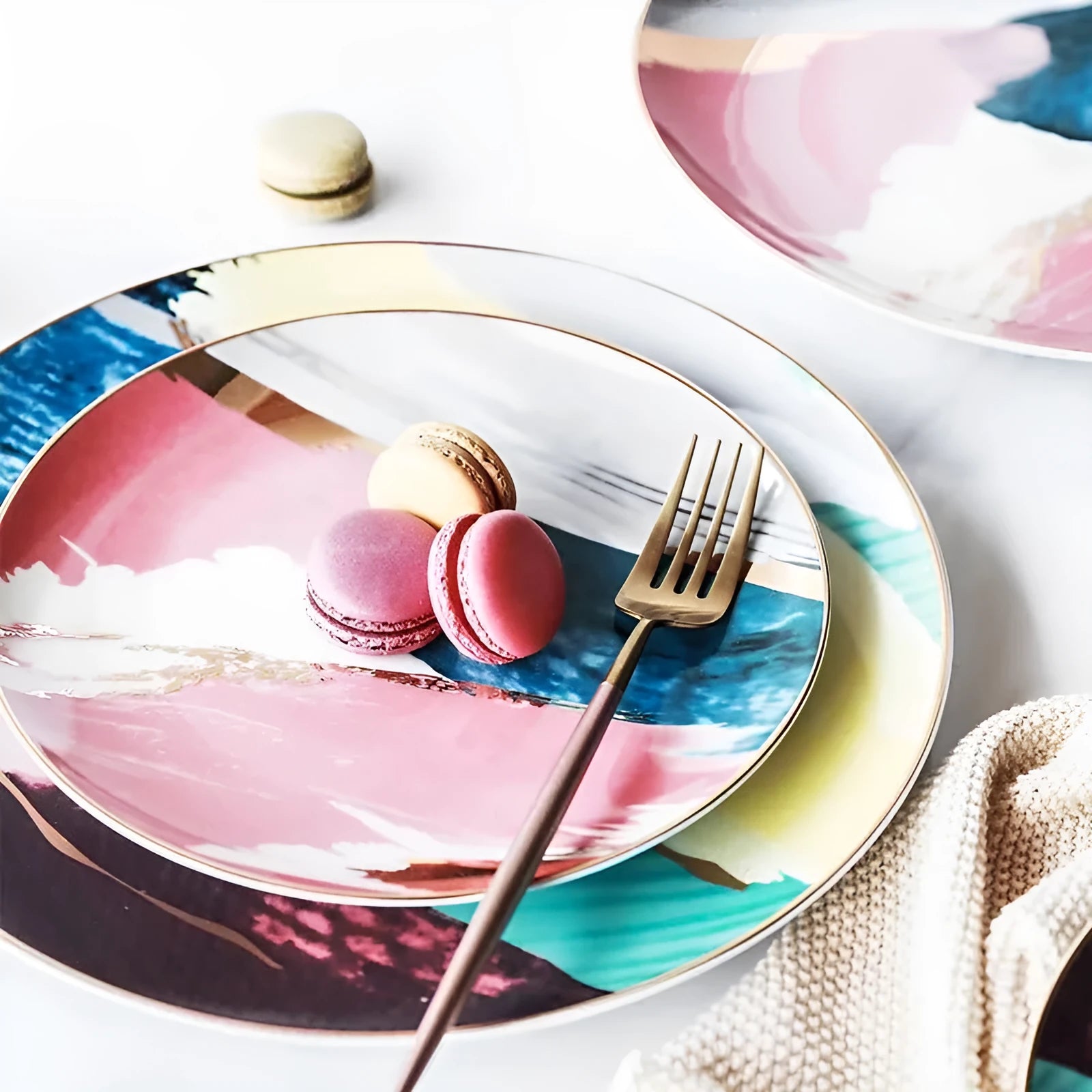 Watercolour dessert plate with real gold edge, 10.5 inch bone china porcelain, pink colour