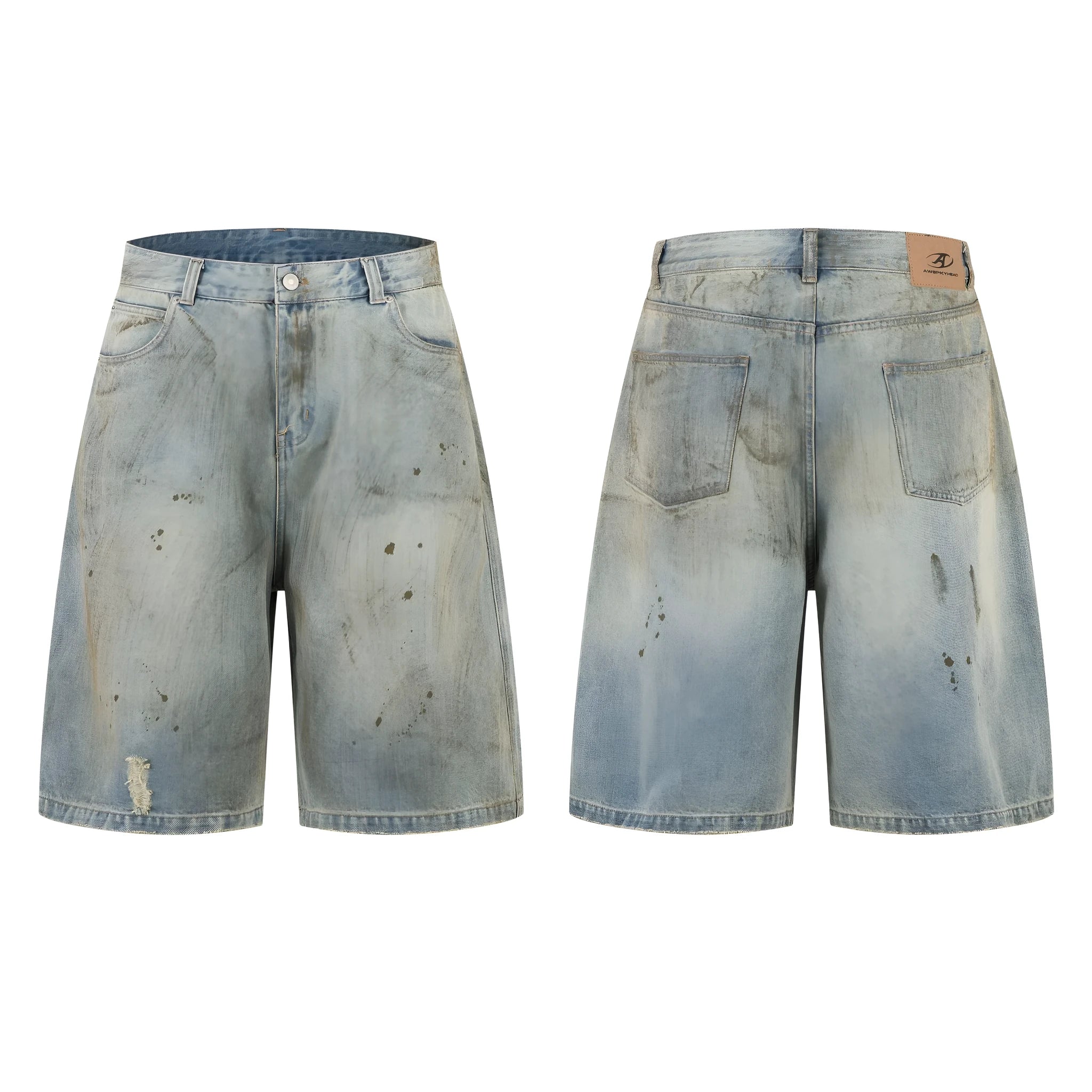 Blue washed denim cropped middle pants with straight leg and zipper fly