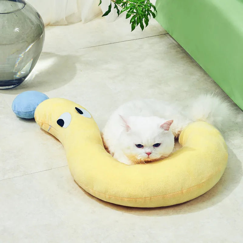 Rectangular blue pet sleeping pillow measuring 62 cm long by 39 cm wide for dogs or cats.