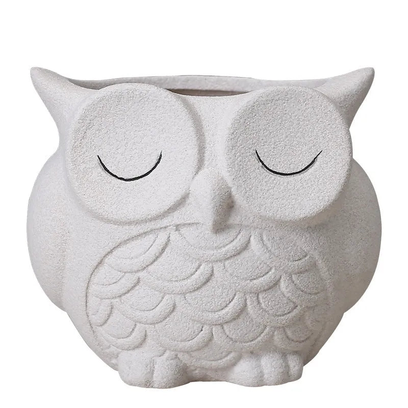 Handmade ceramic owl succulent pot in light pink with 11x9x9cm dimensions