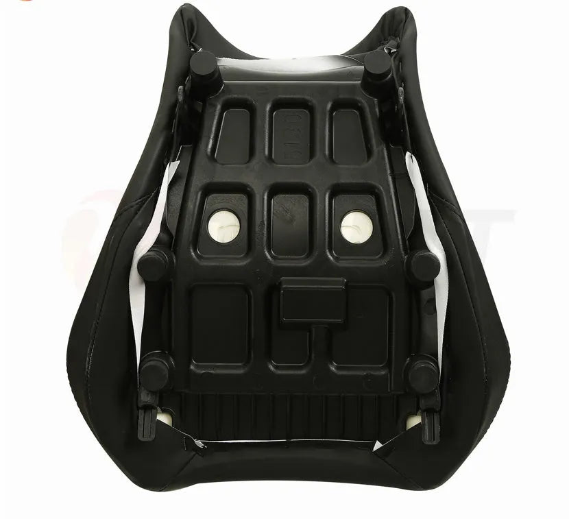 Suzuki GSXR1000 motorcycle seat covers in black PU leather, front and rear set configuration