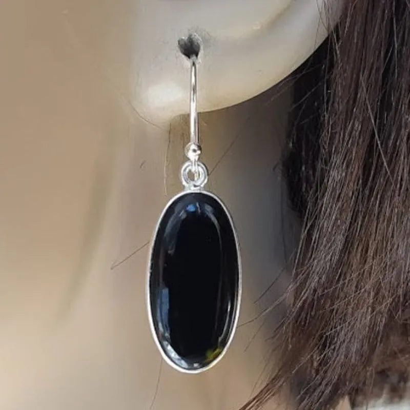 Women's geometric earrings with black oval agate pendant and 925 silver electroplated finish
