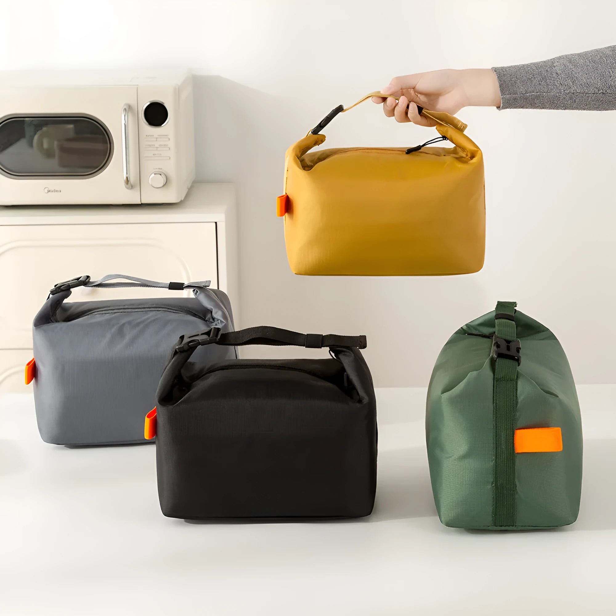 Japanese style thermal insulated lunch bag in Oxford cloth, grey colour, showing wide opening.