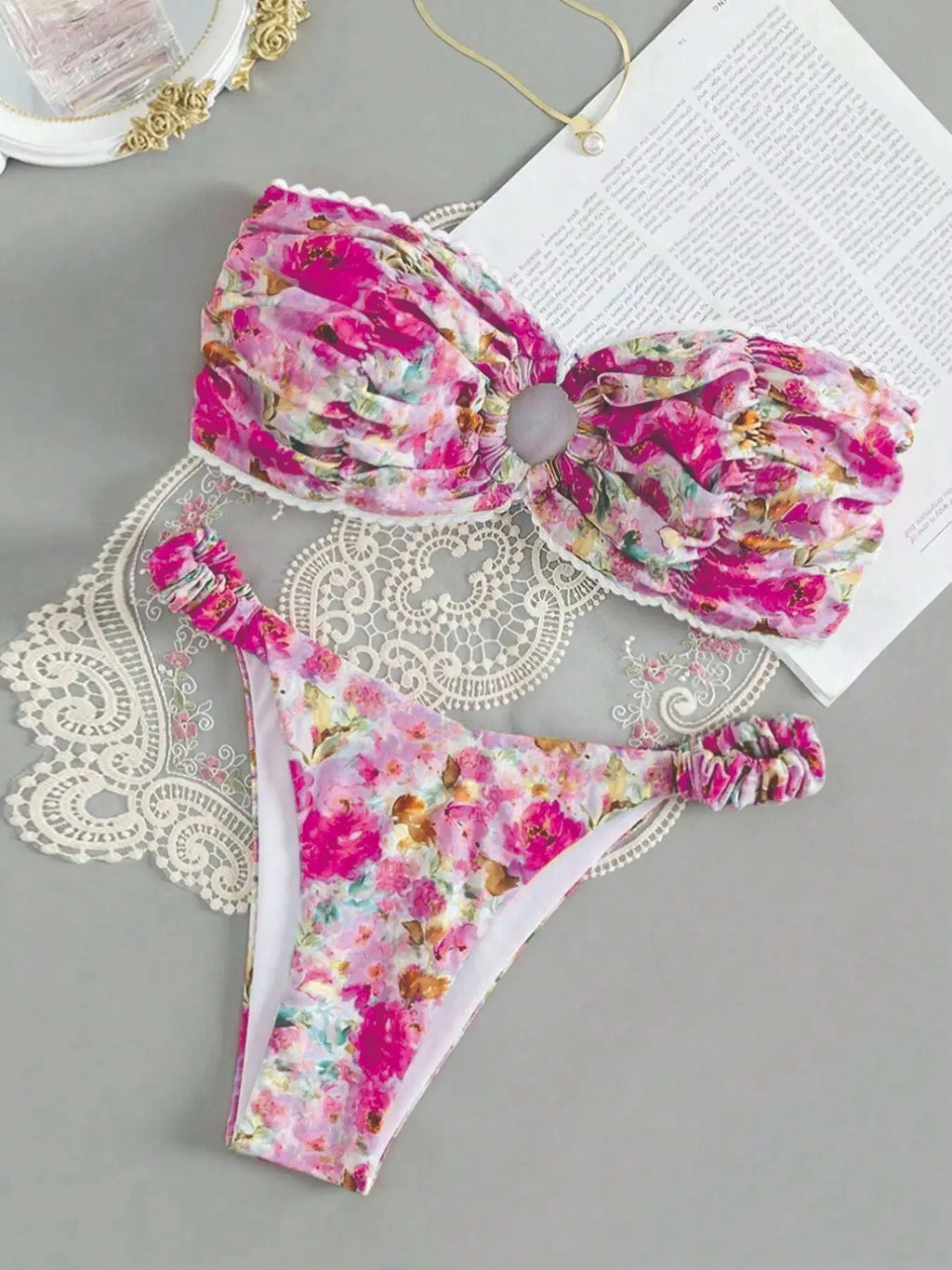 Floral print lace trim bikini set in blue colour, European style swimwear