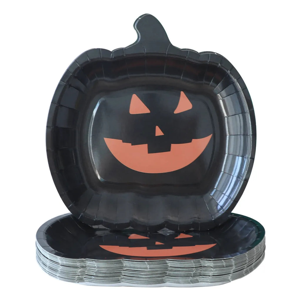 Black disposable paper plate with cute pumpkin design for Halloween, 9 inches in diameter.