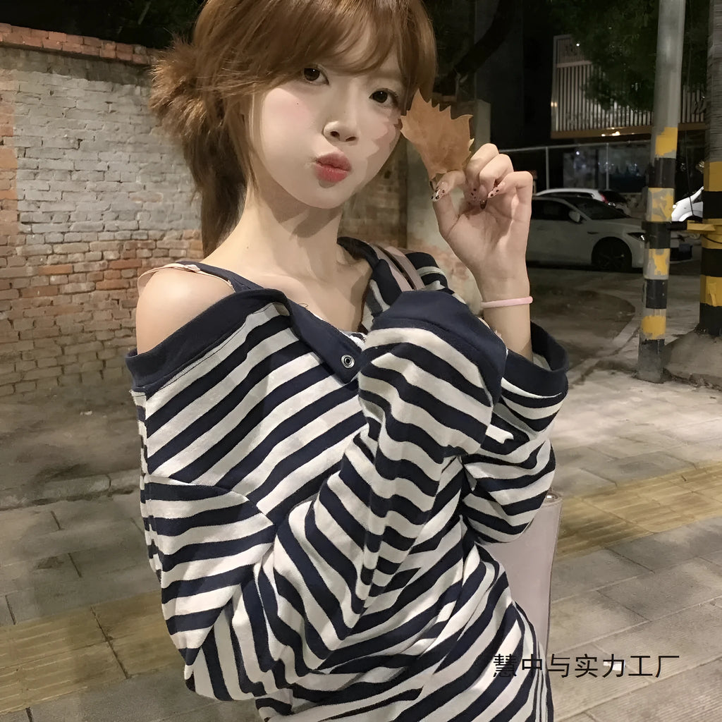 Dark blue oversized women's long sleeve t-shirt with embroidery and a striped pattern, Korean style.
