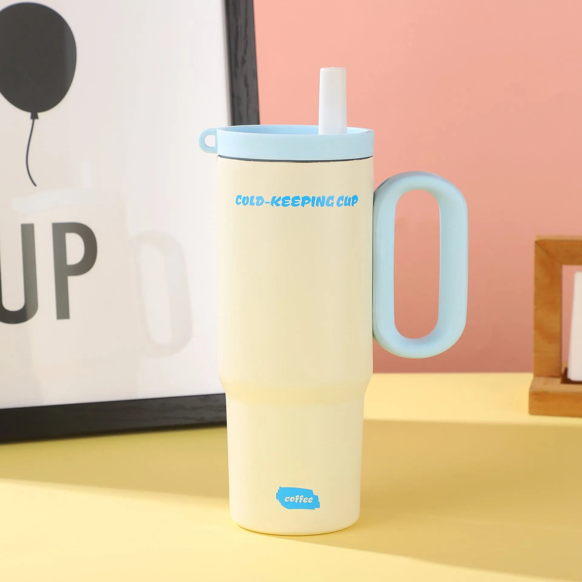 Insulated portable straw cup with handle and lid in choice of five colours