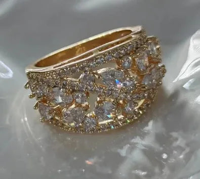 Women's hollow round copper fashion ring showing four colour variations and demonstrating the circular hollow design
