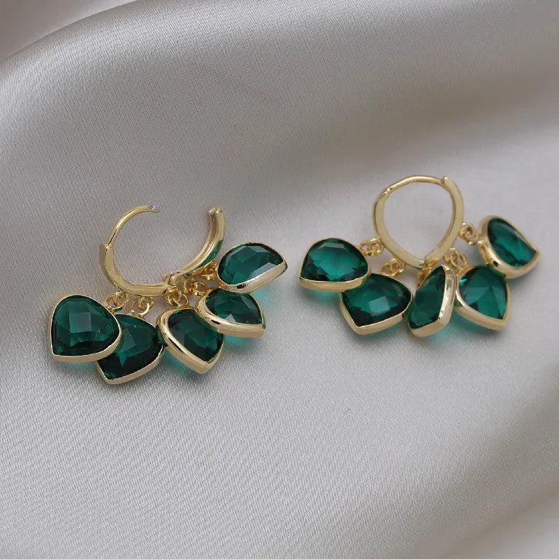 Korean style green heart pendant glass ear clip earrings with alloy inlay artificial gemstone details