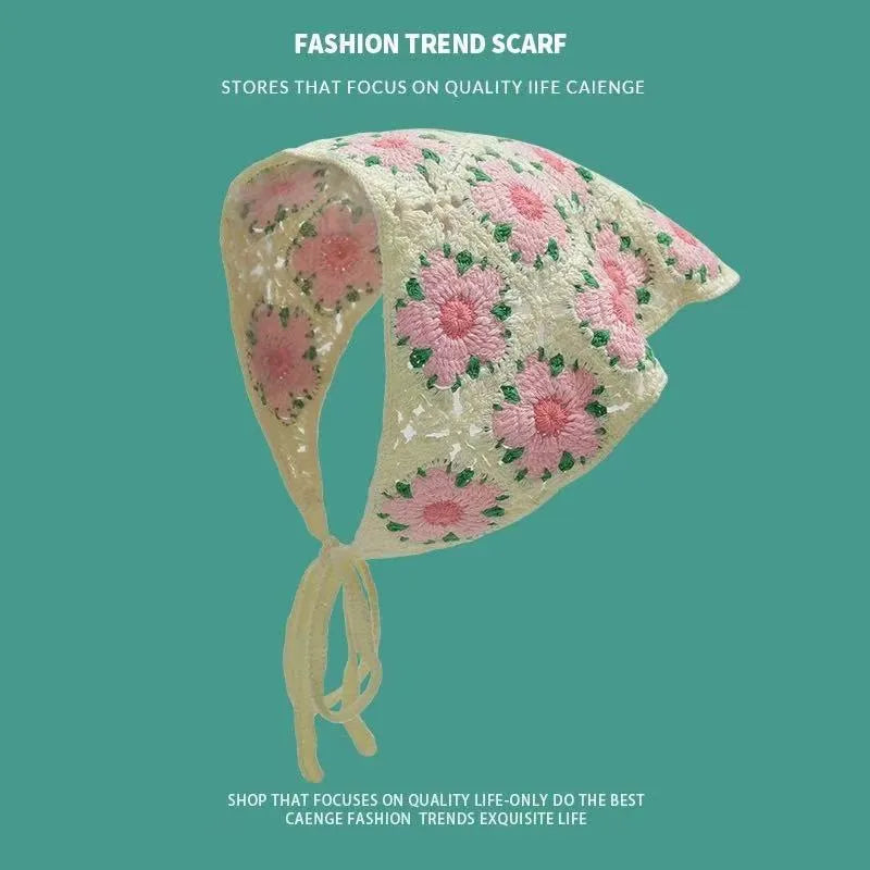 Women's cotton triangle shawl with vintage floral print in retro French style