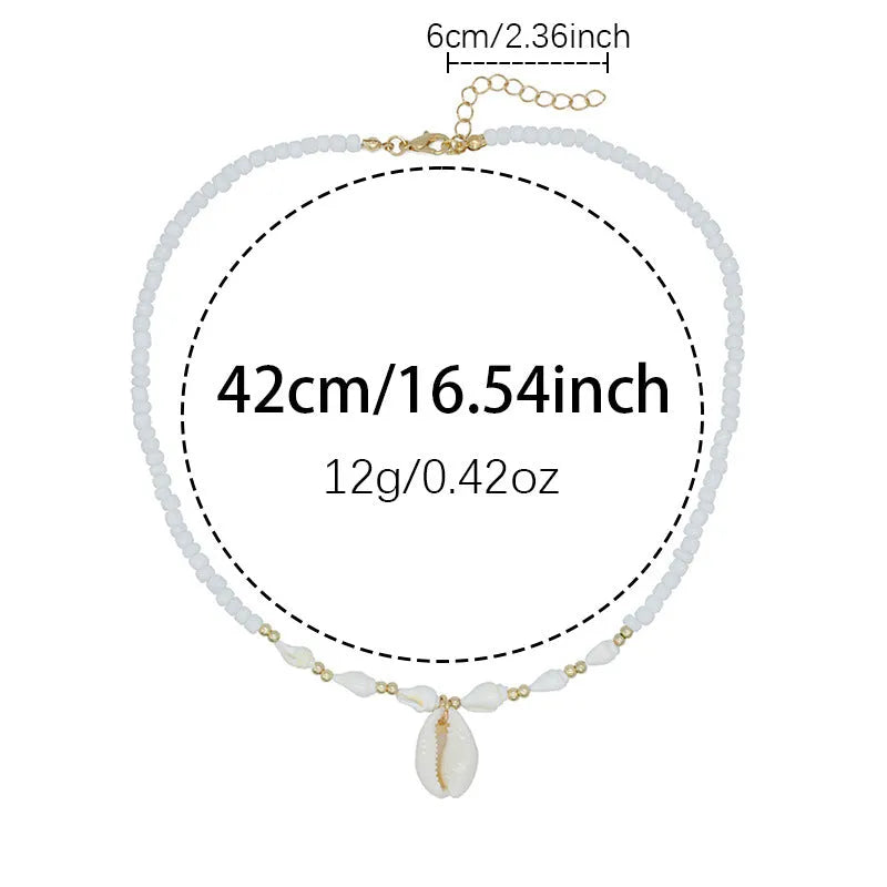 White necklace with a Mother of Pearl shell pendant on a regular chain, cold wind special-interest design.