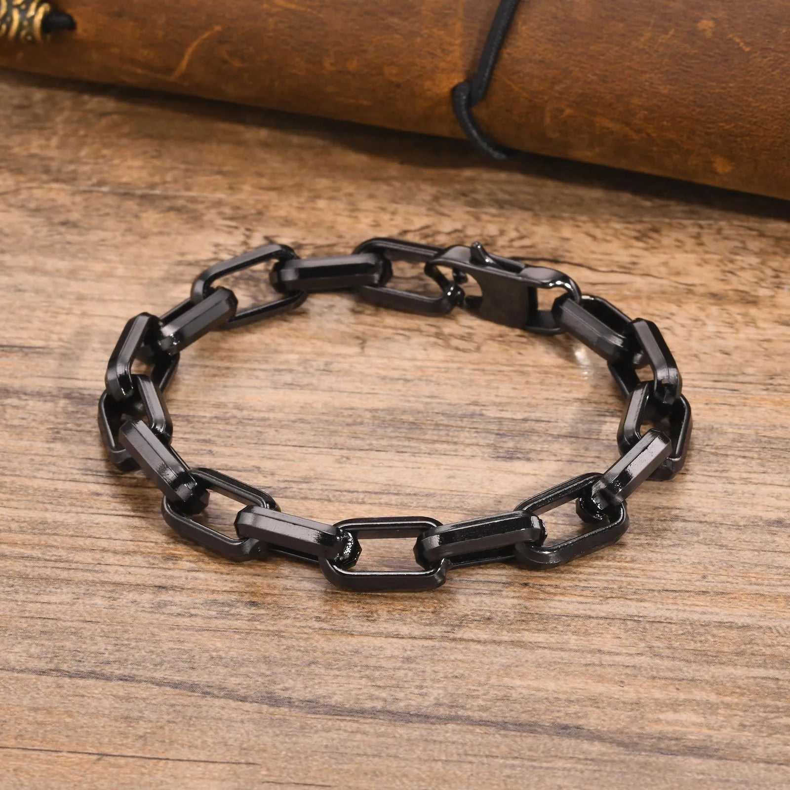 Men's simple square chain titanium steel bracelet in electroplated steel, gold, black, and retro colours.