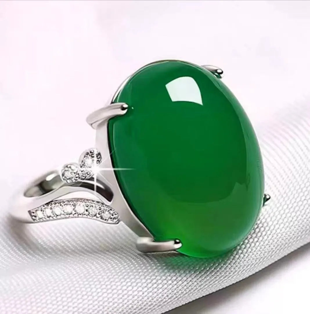 Adjustable natural sapphire ring with geometric ethnic pattern in alloy construction