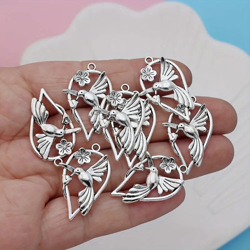 Alloy magpie bird pendant with electroplated finish for DIY jewellery making