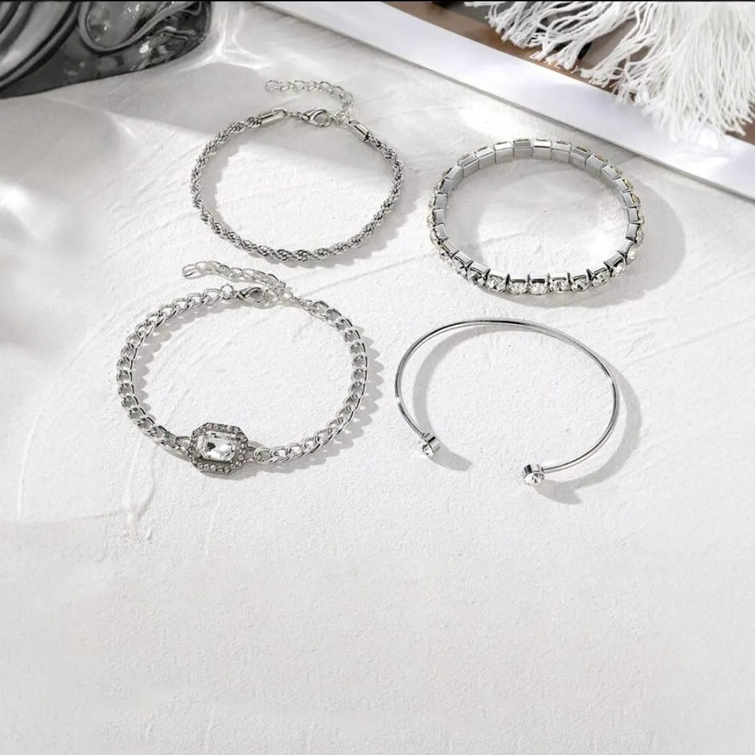 Retro geometric square diamond women's bracelet 4-piece set in gold or silver tone alloy metal