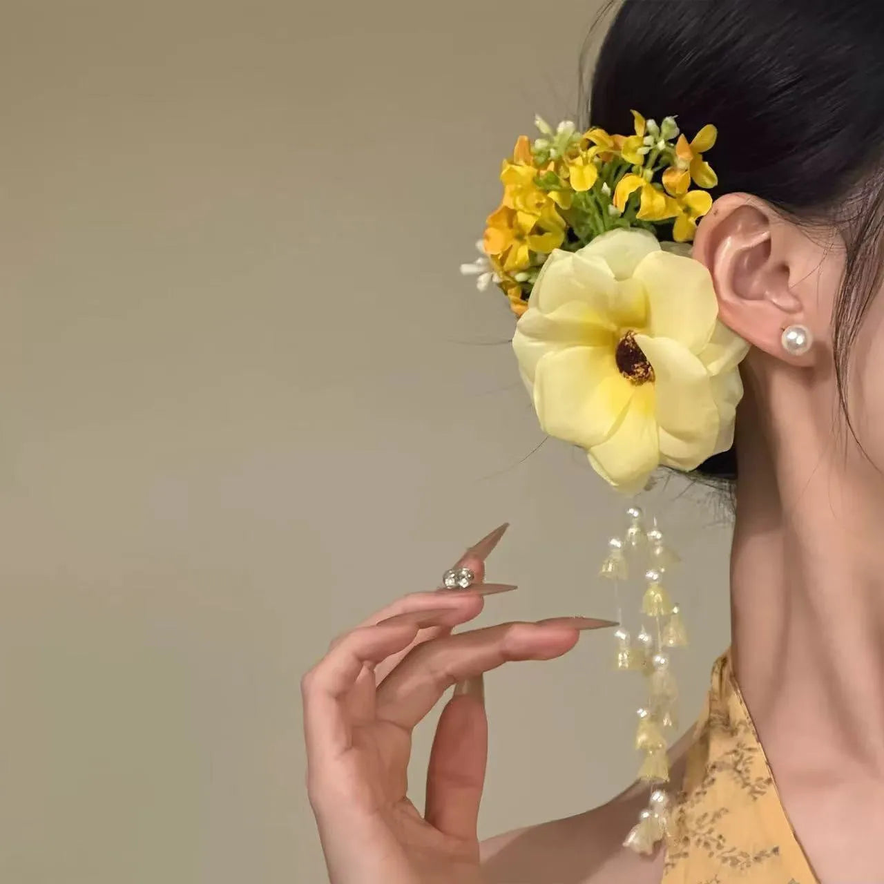 Yellow and purple flower tassel side clip hair accessories for women with mixed material construction