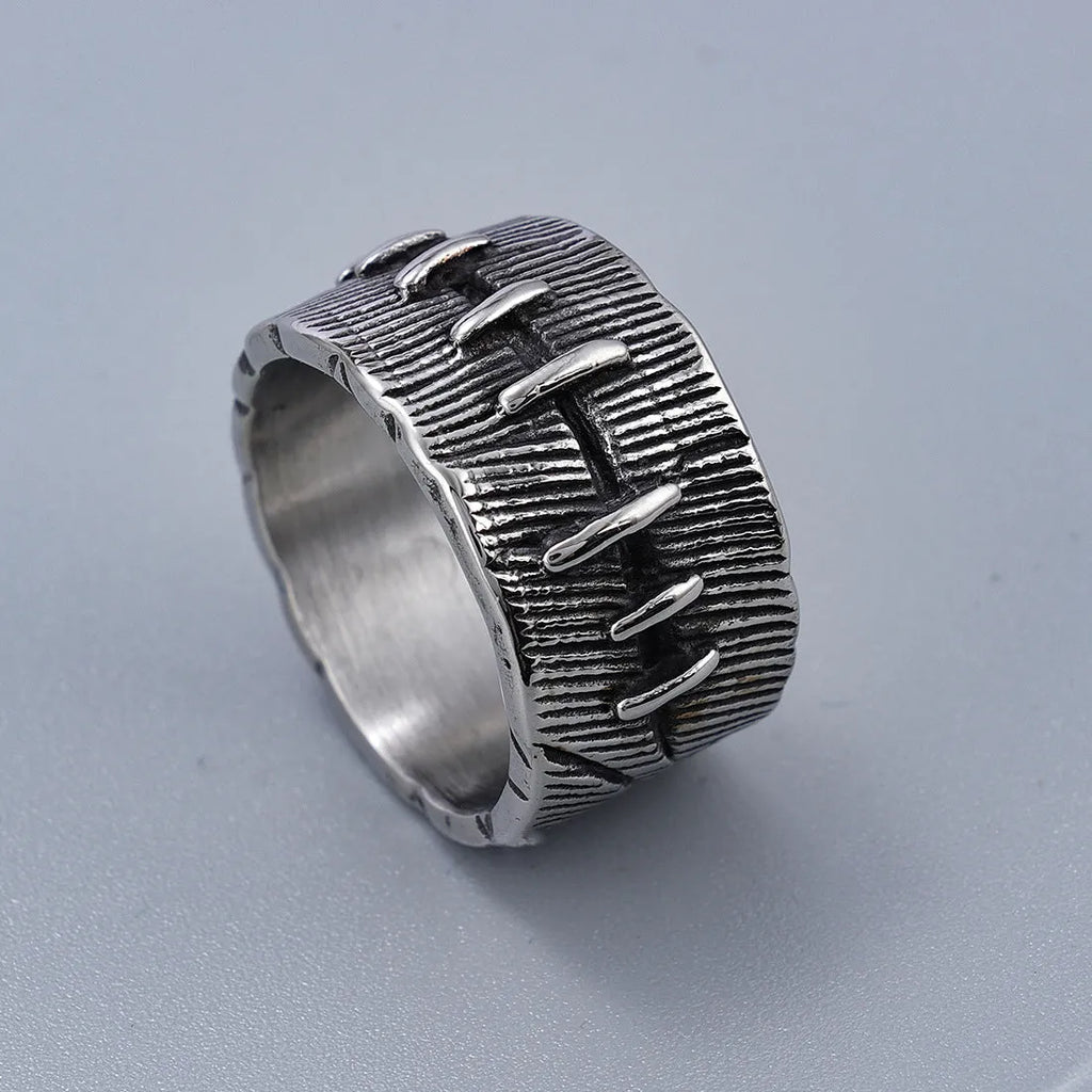 Titanium steel dark punk geometric U-shaped double ring in a retro colour on a size chart.
