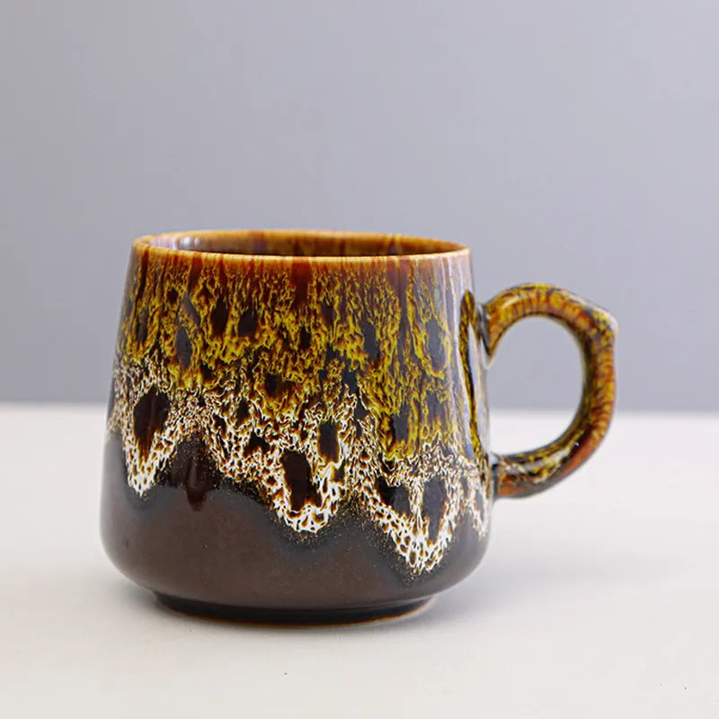 Large 400ml capacity coffee mug in mild luxury retro style with four colour options
