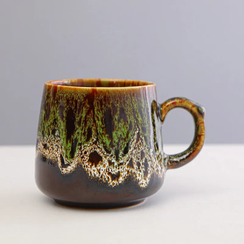 Large 400ml capacity coffee mug in mild luxury retro style with four colour options