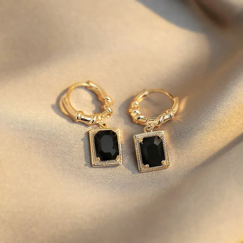 Women's geometric copper earrings with black zircon stones in French court retro style