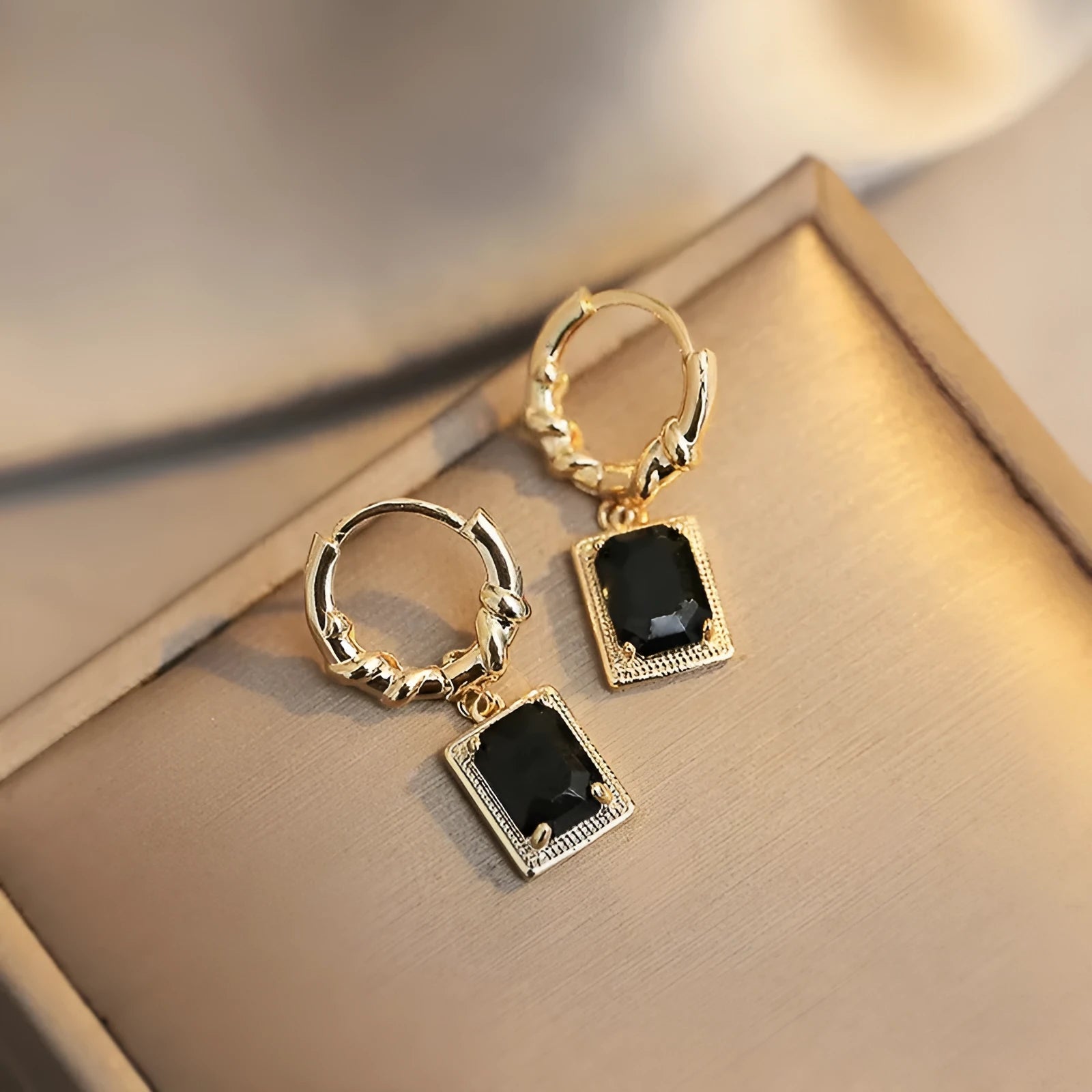 Women's geometric copper earrings with black zircon stones in French court retro style