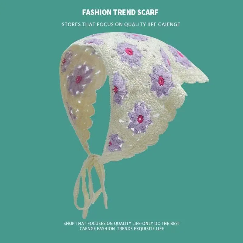 Women's cotton triangle shawl with vintage floral print in retro French style