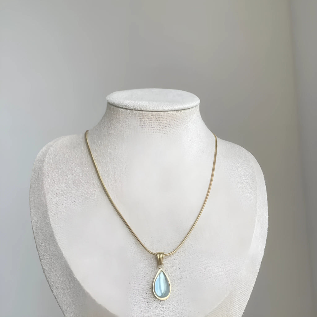 Retro water drop necklace in blue or green with titanium steel snake bone chain and mixed gem inlay for women