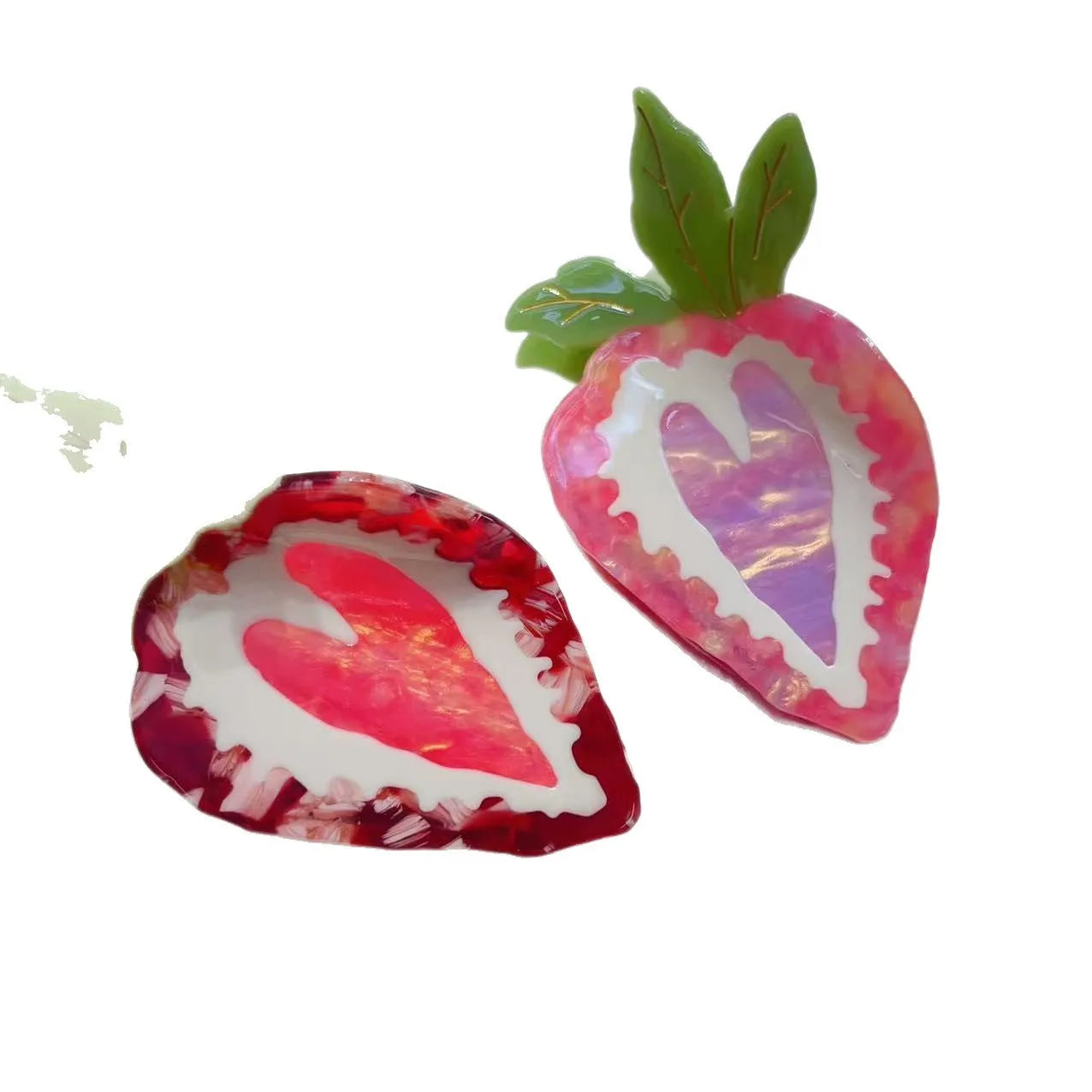 Strawberry-shaped girls hairpin with metal clip in pastoral style design