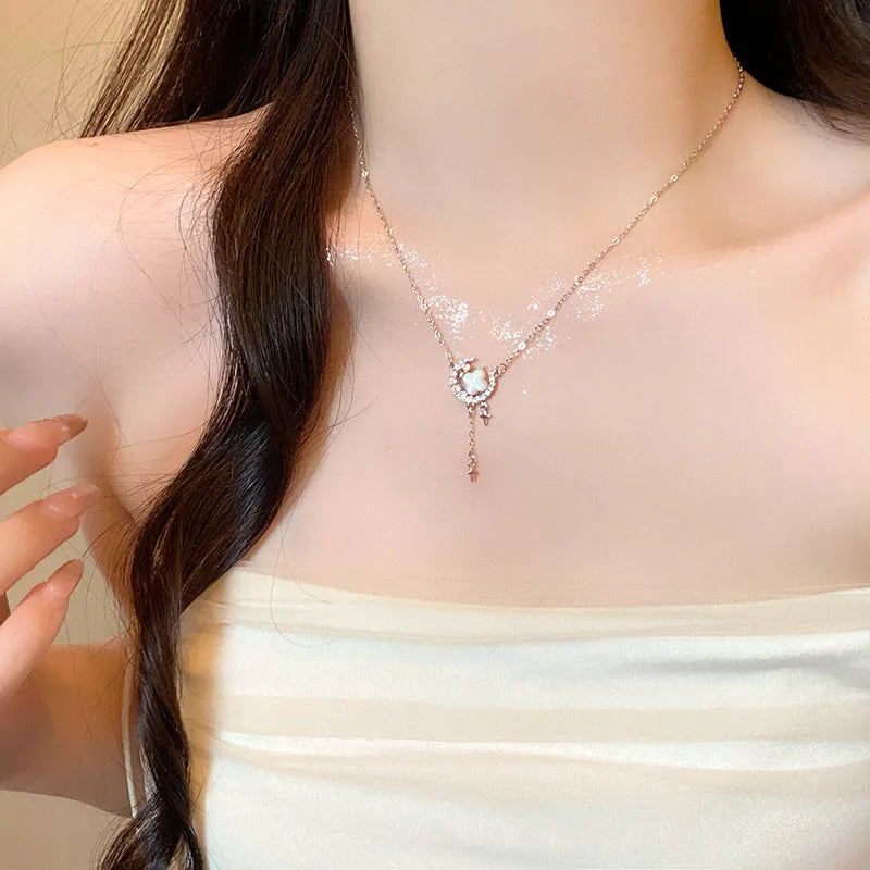 Gold or silver star moon zirconium necklace on 41-50cm adjustable chain