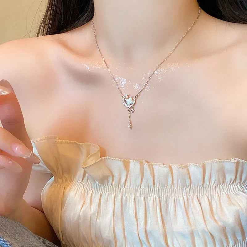 Gold or silver star moon zirconium necklace on 41-50cm adjustable chain