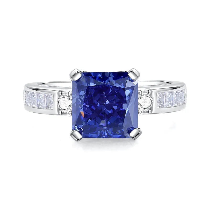 925 sterling silver ring with a heart-shaped Tanzanite colour zircon stone in an ice flower cut.
