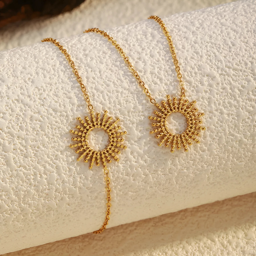 Sunflower Series women's jewellery set with geometric chain bracelet and necklace