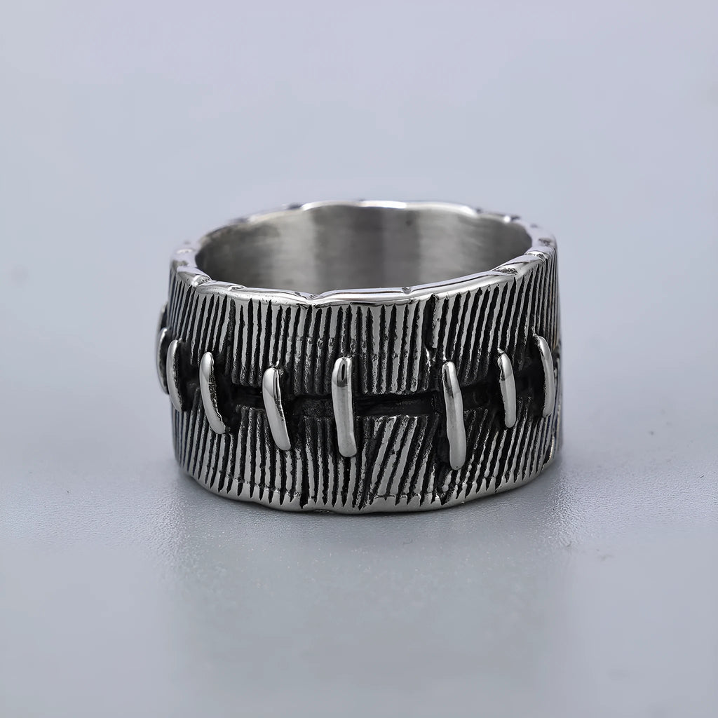 Titanium steel dark punk geometric U-shaped double ring in a retro colour on a size chart.