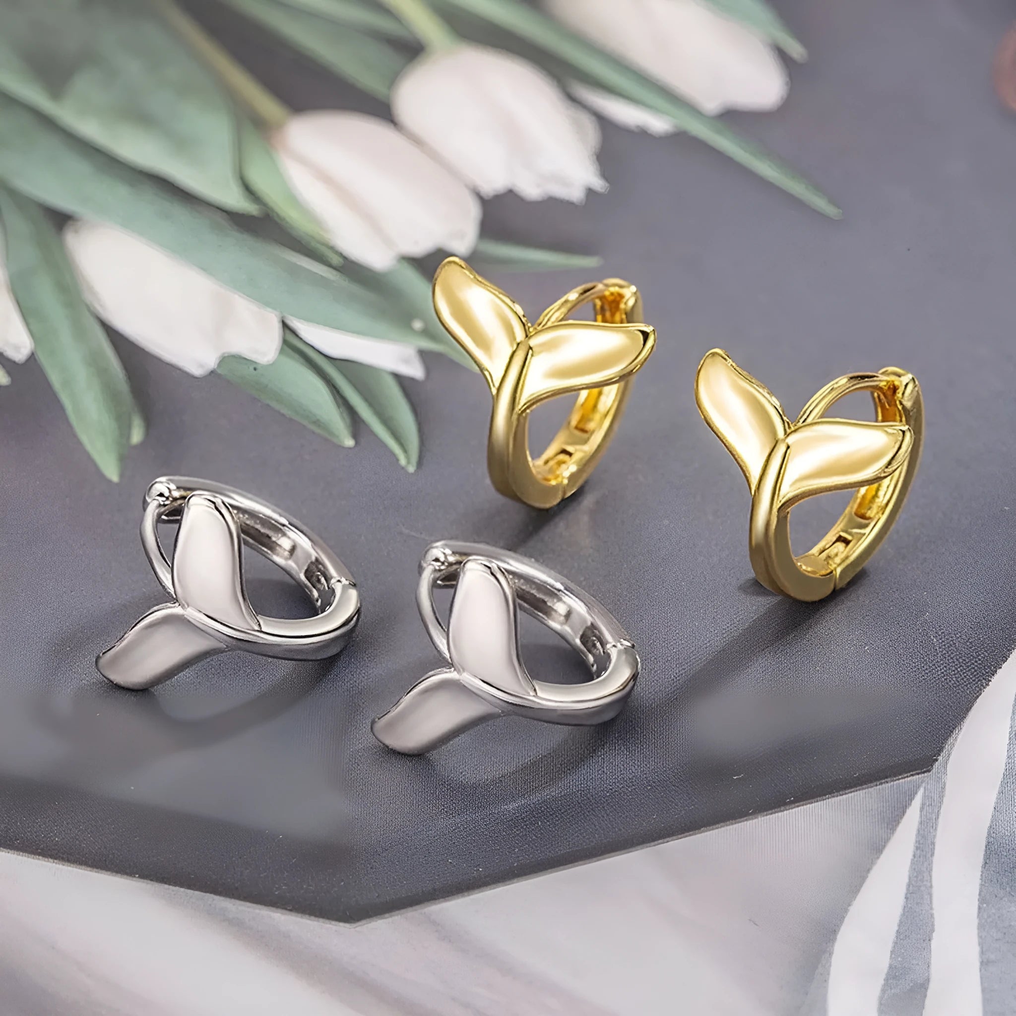 Women's fresh-style fishtail earrings in electroplated white gold or yellow gold colour