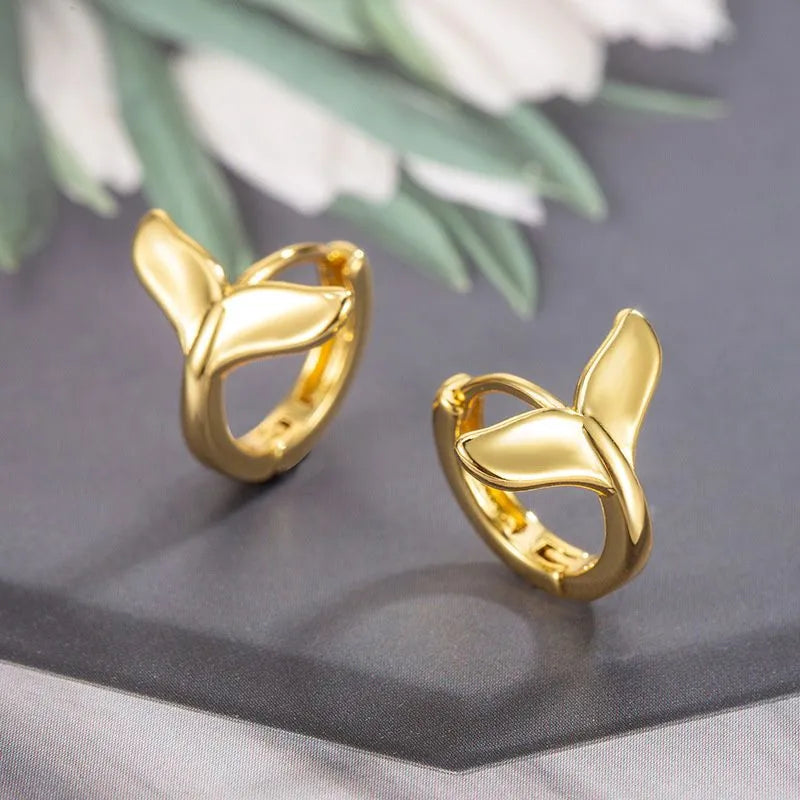 Women's fresh-style fishtail earrings in electroplated white gold or yellow gold colour