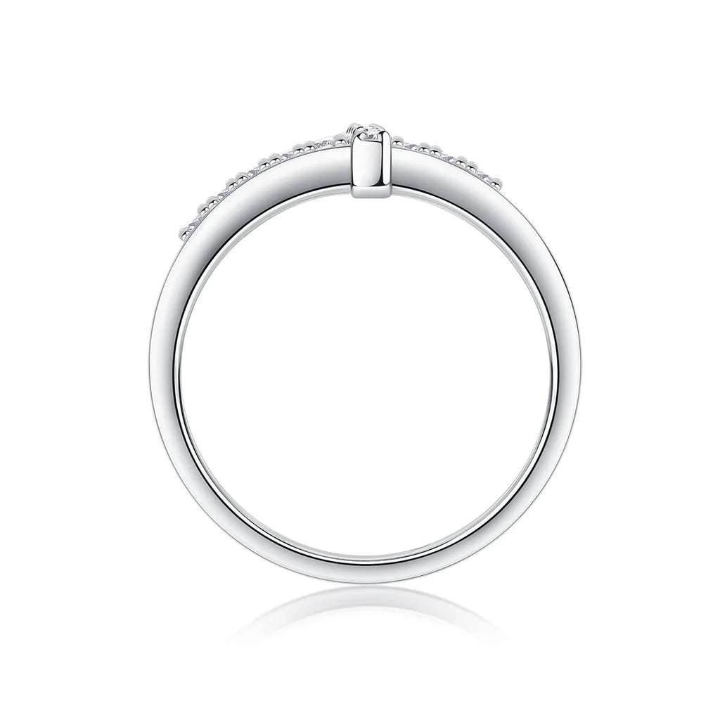 The Holy Light Cross wedding ring set with moissanite stone in gold-plated S925 silver on gift box