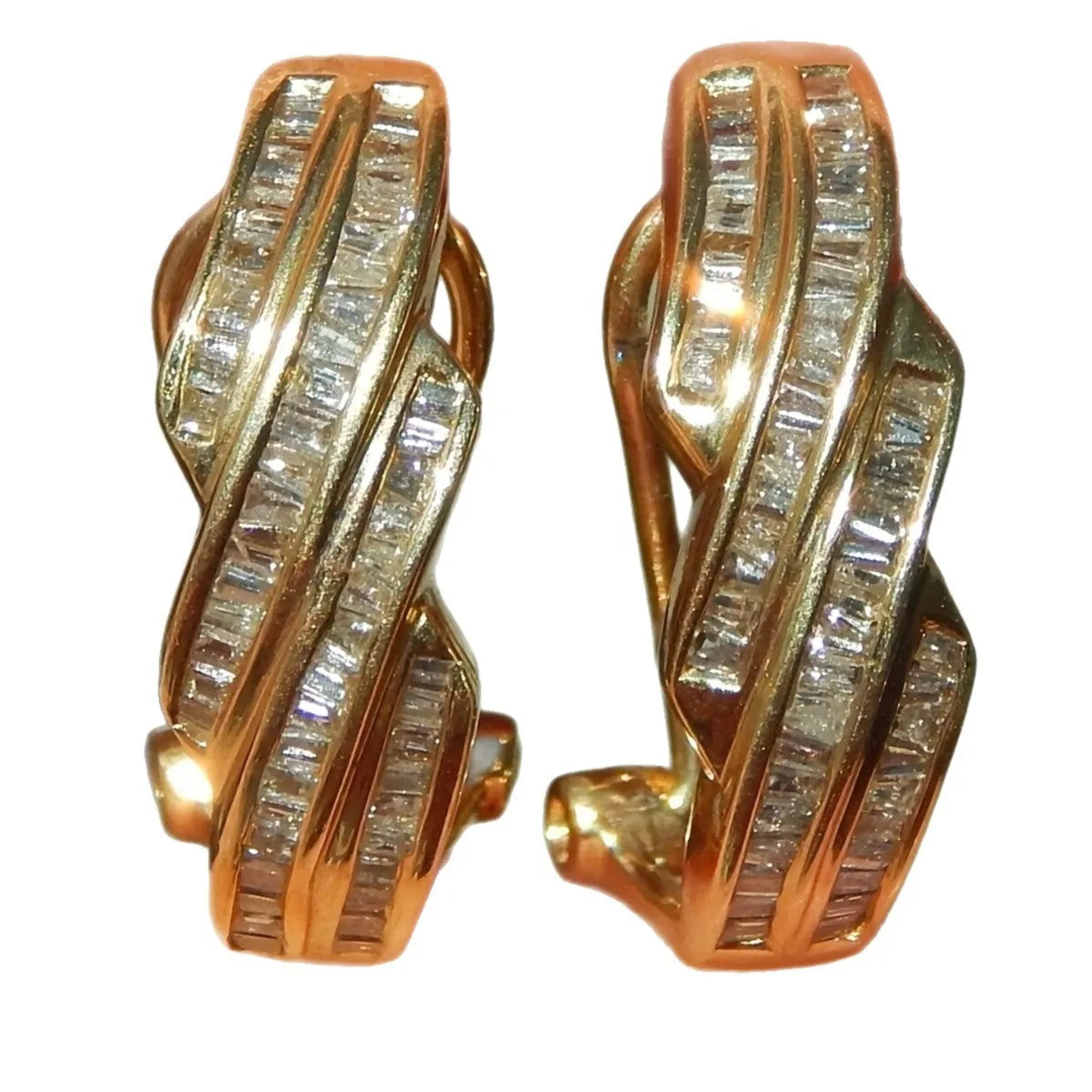 Gold geometric women's earrings with round elements and retro copper design