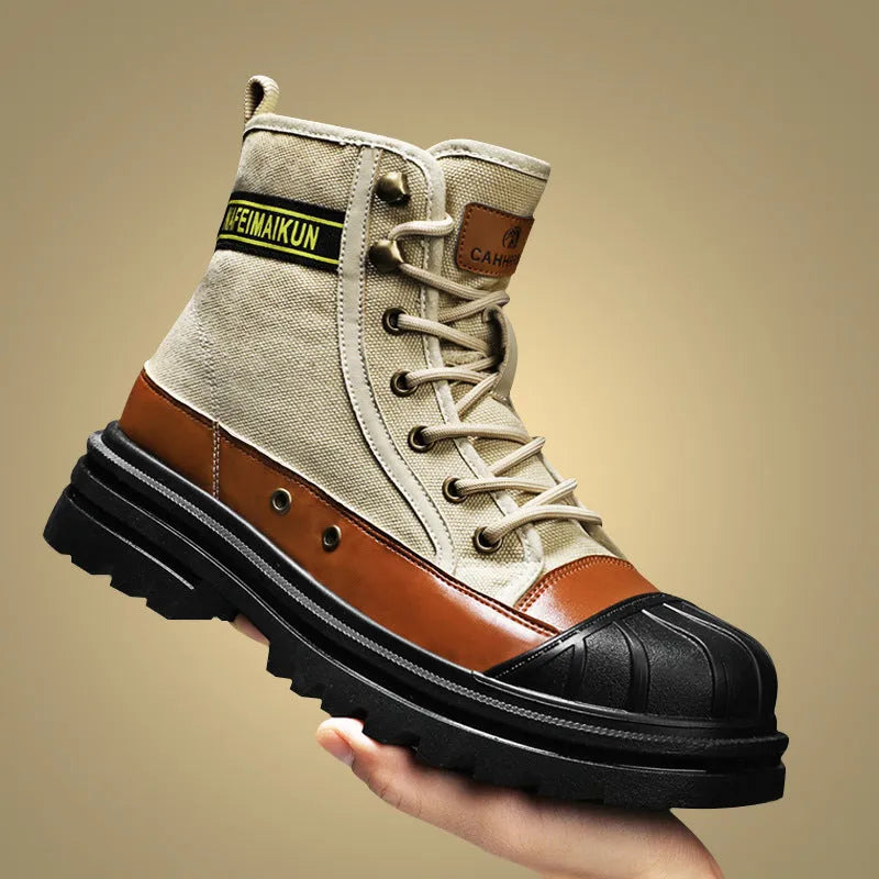 Thick-soled canvas men's casual motorcycle boots with round toe and lace-up fastening in black