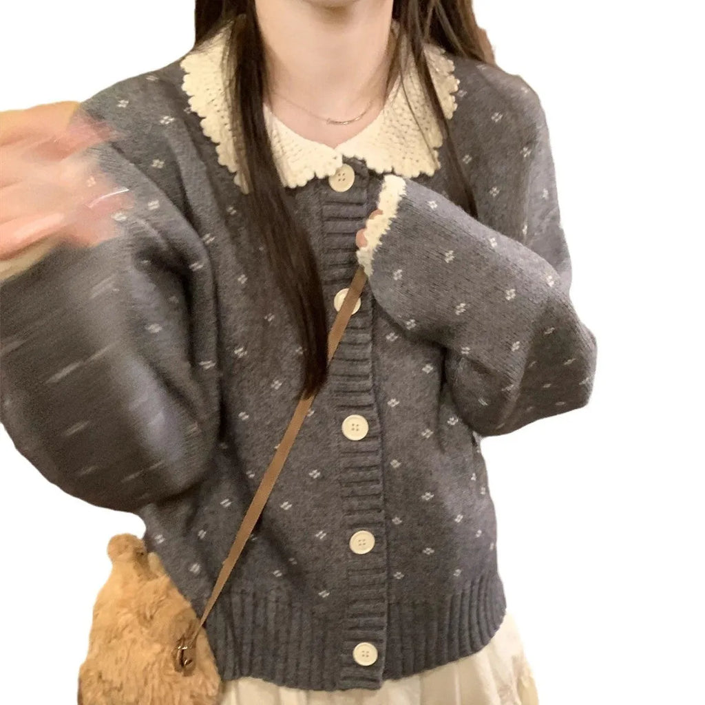 Retro Peter Pan collar knitted cardigan coat in a floral pattern