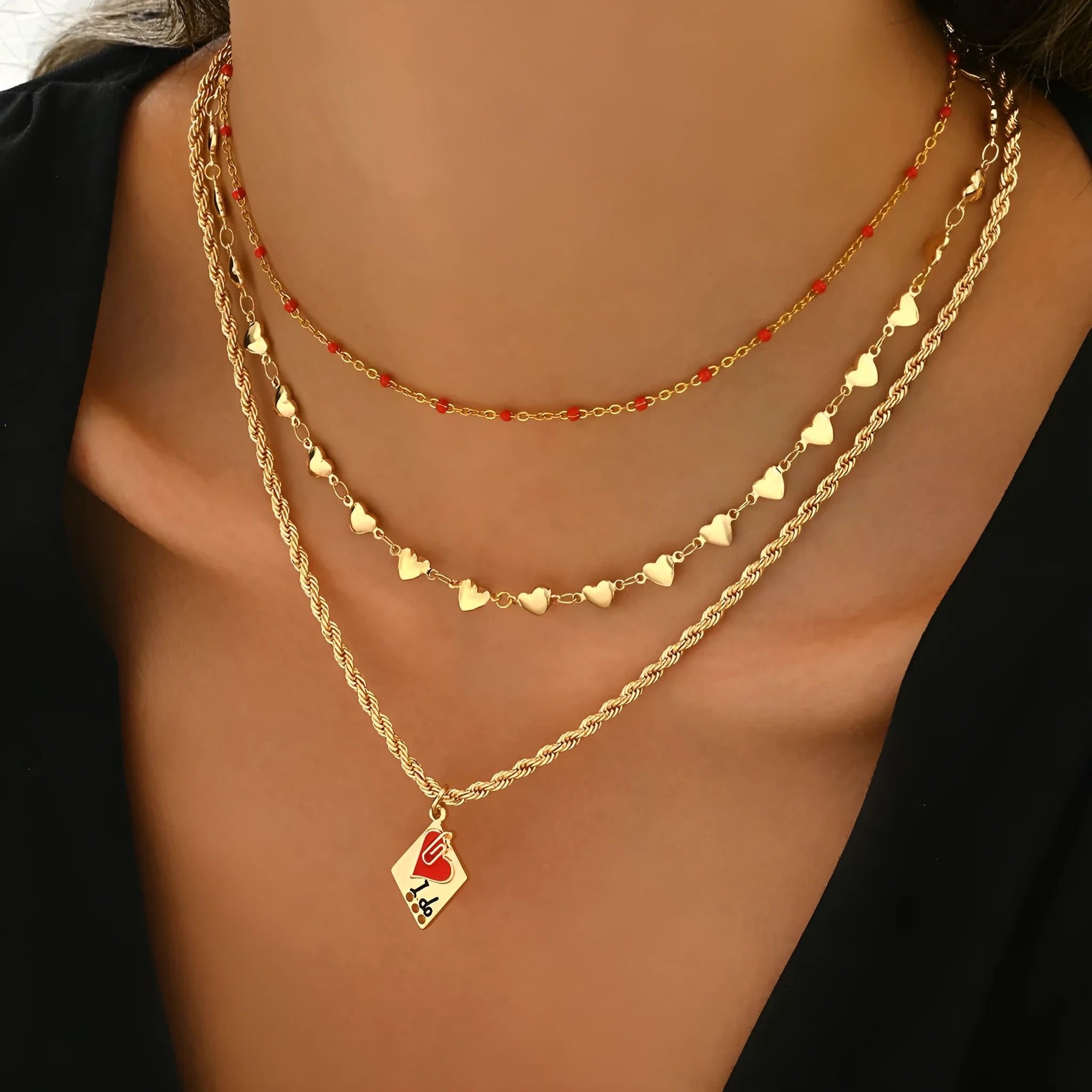 Women's three-layer geometric love necklace with heart pendant on adjustable clavicle chain