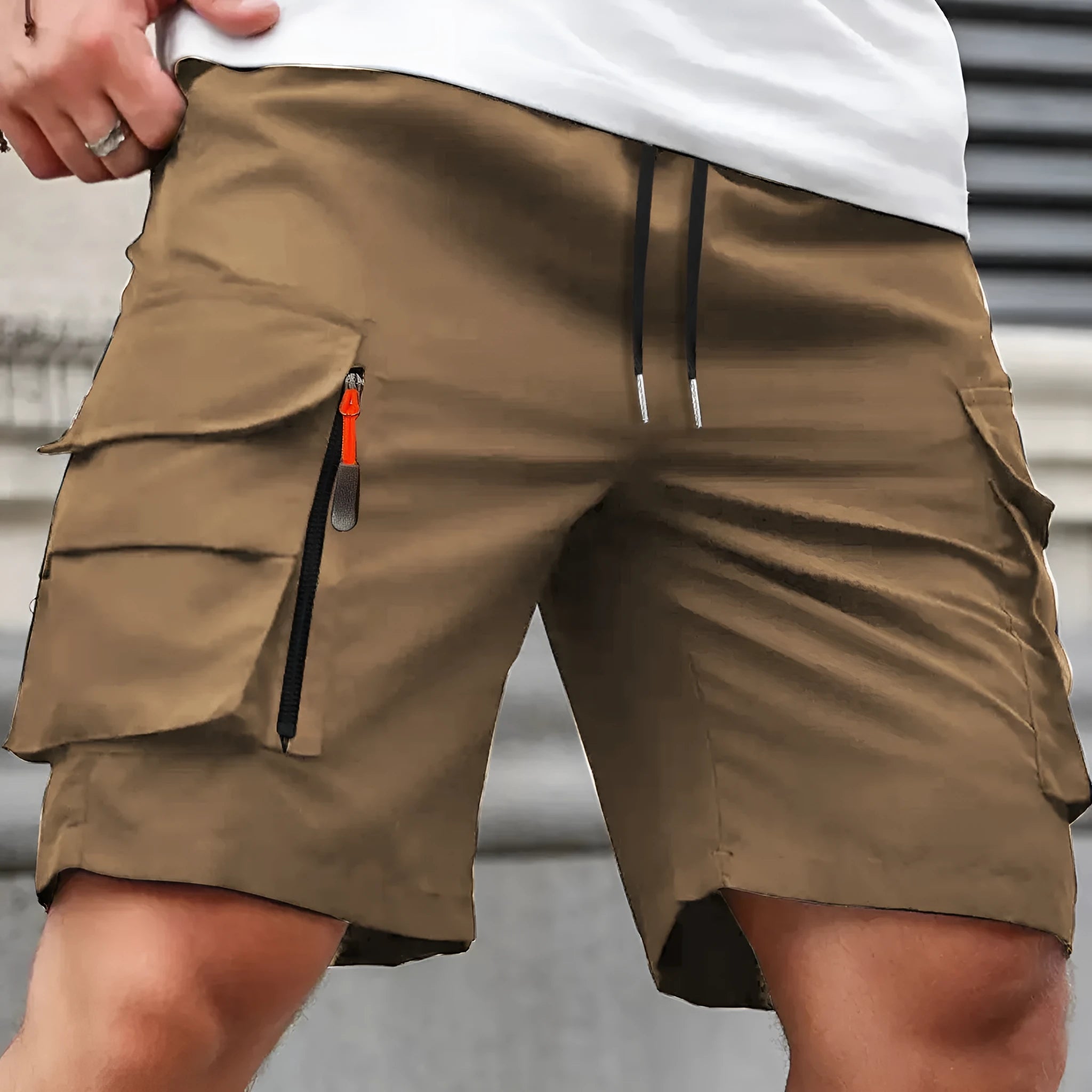 Men's loose cargo shorts in polyester cotton, summer sport shorts with straight-leg design, multiple colour options