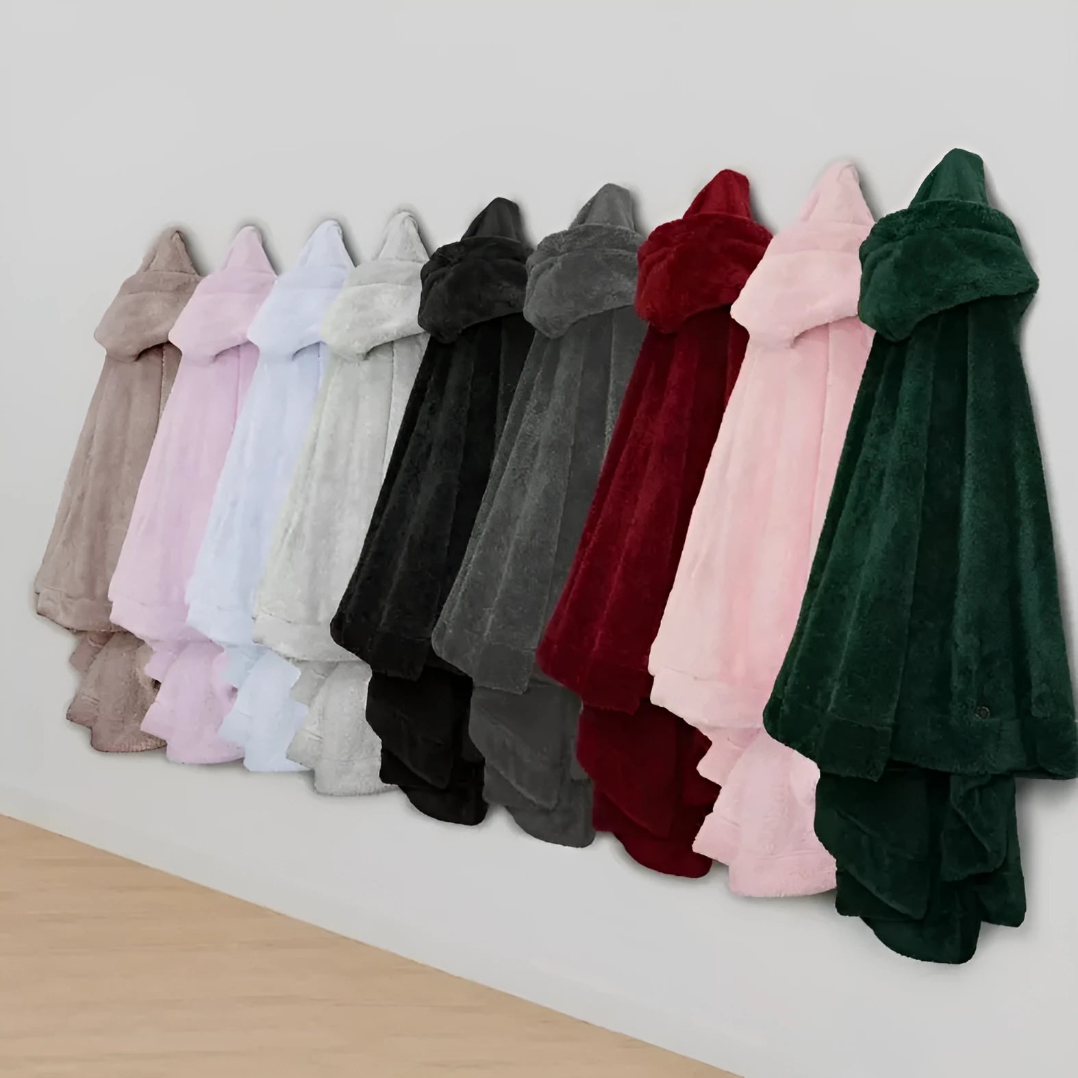 Super thick hooded polyester bathrobe in cardigan style with long sleeves