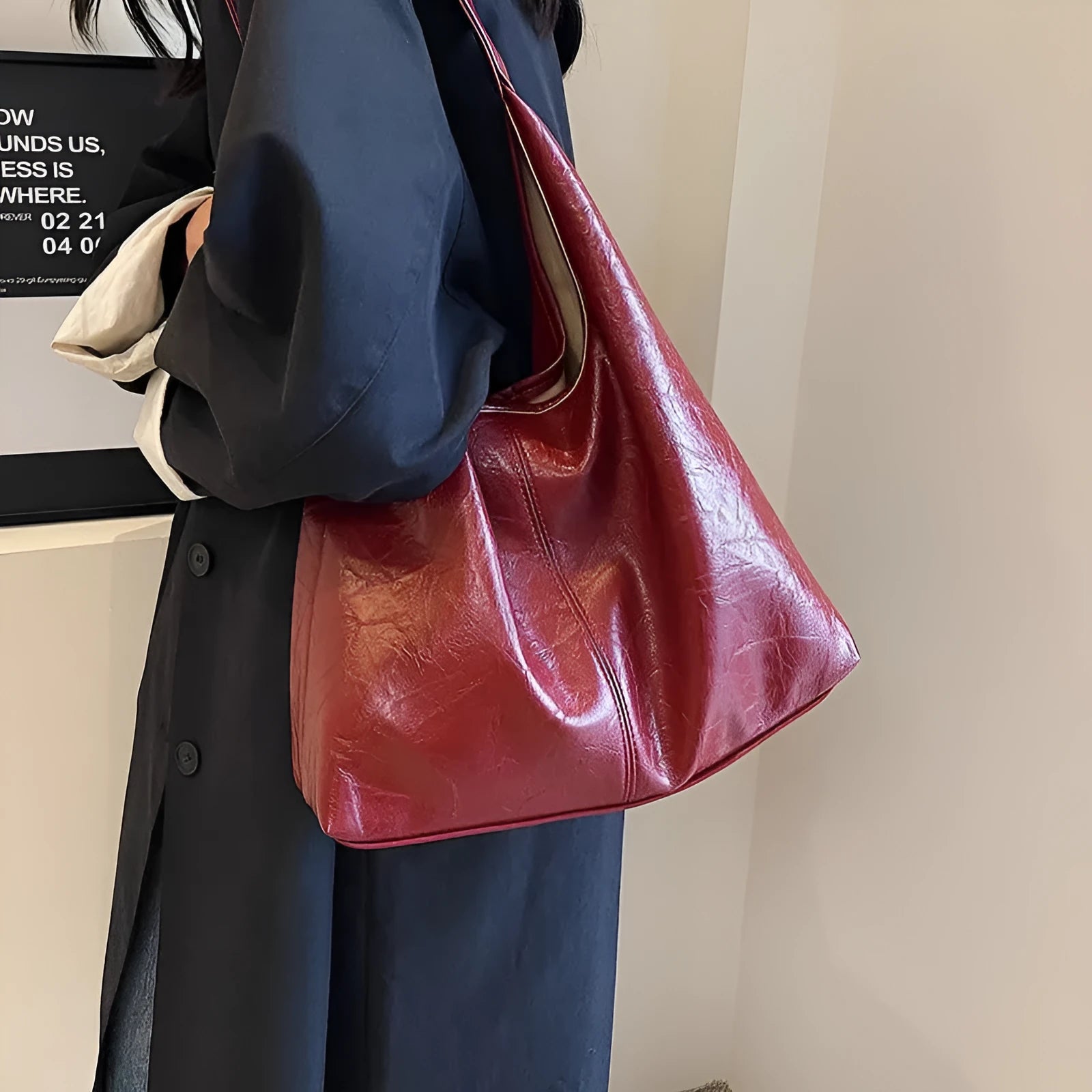 Casual soft leather shoulder bag with large capacity and sandwich pocket in street trend style