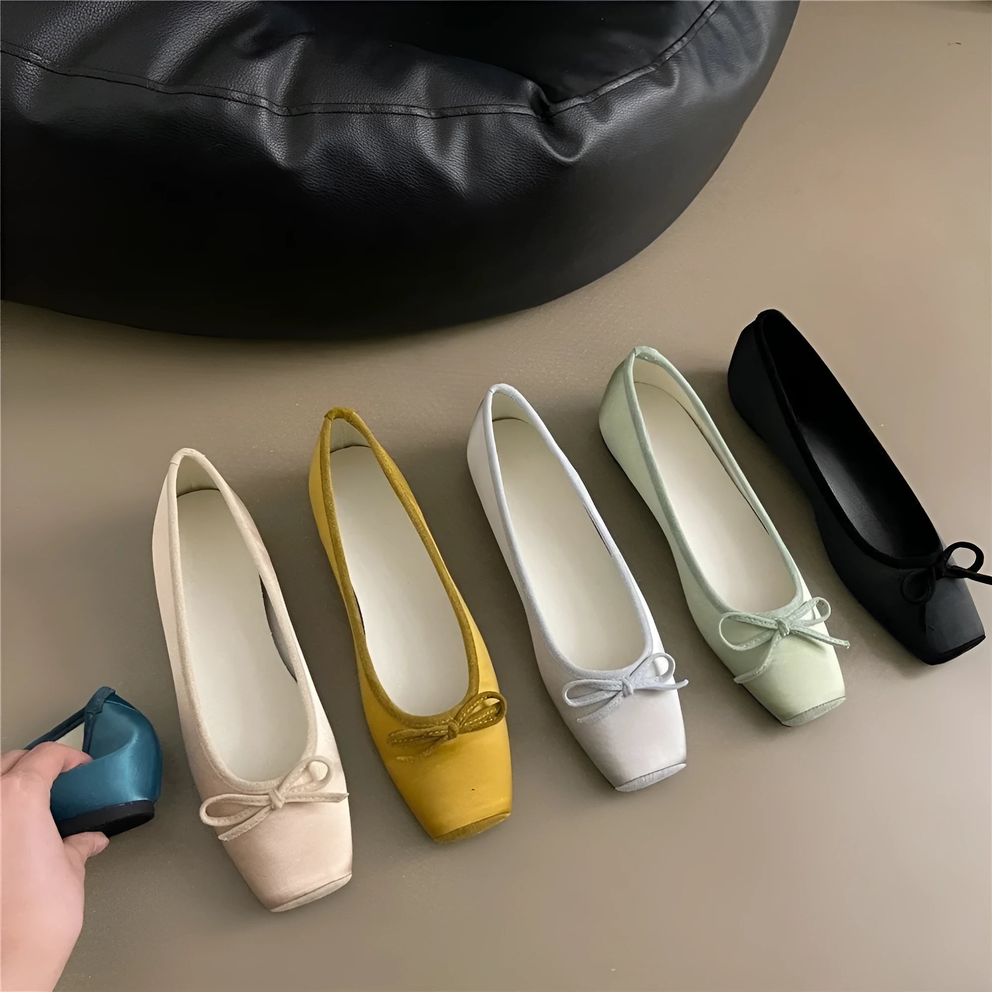 Women's square toe bow satin shoes with hidden heels in solid colour, rubber sole, size 35-40
