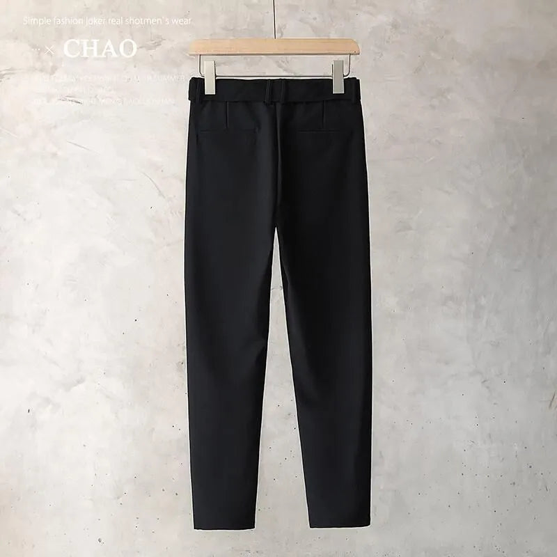 Boys slim straight trousers in wool blend fabric with tapered design and straight leg opening