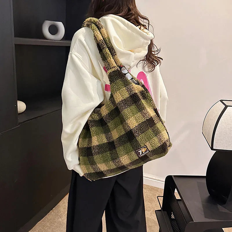 Women's plaid pattern crossbody tote bag in soft plush material with 40x44x9cm dimensions