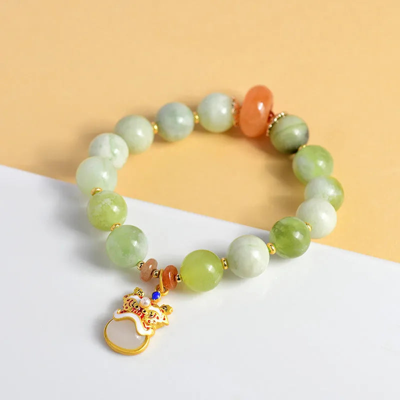Green milk-in-water Xingshi stone jade pendant bracelet with 10mm geometric retro design for women