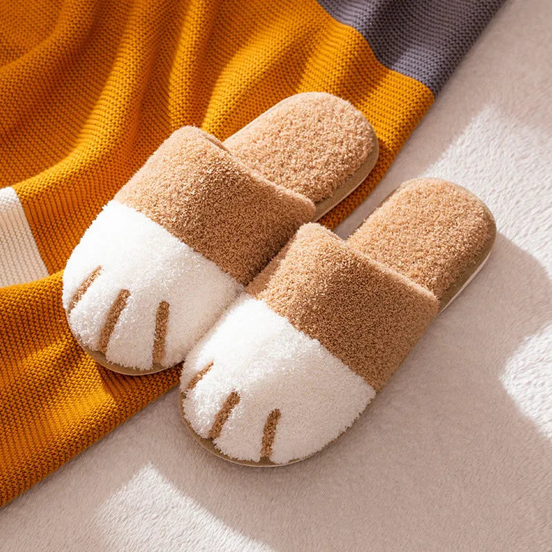 Furry paw slippers in caramel colour, suede upper with closed-toe Baotou style, non-slip PVC sole for indoor use