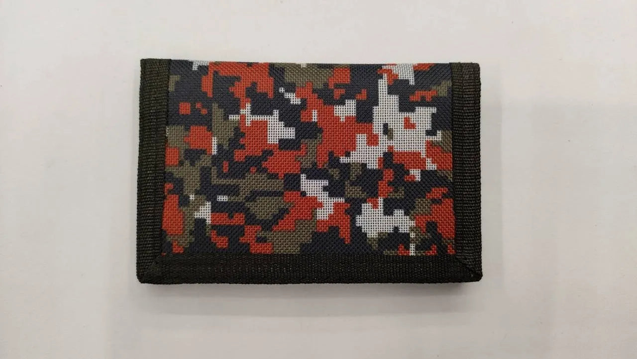 Short style camouflage cloth bank card purse with polyester lining and USB interface